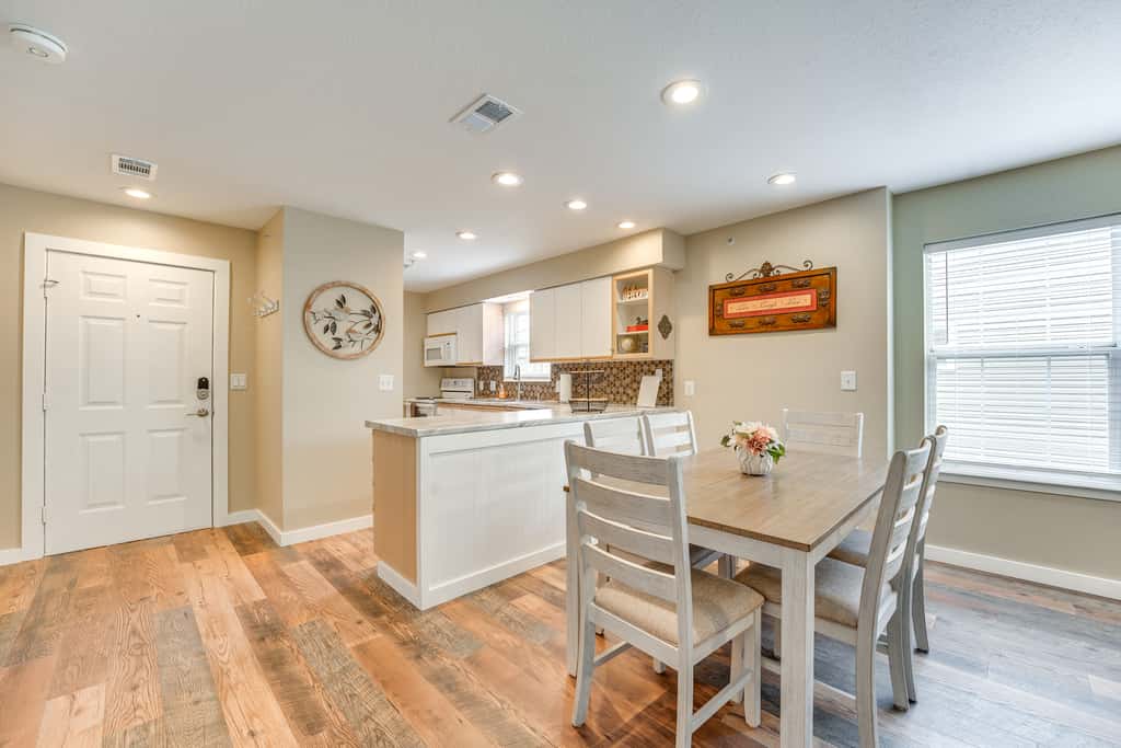 Near Branson Landing / Sister Condo Very Close By!