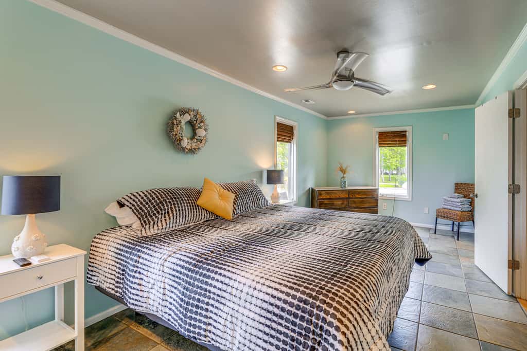 New Bern Home w/ Water View Near Downtown!