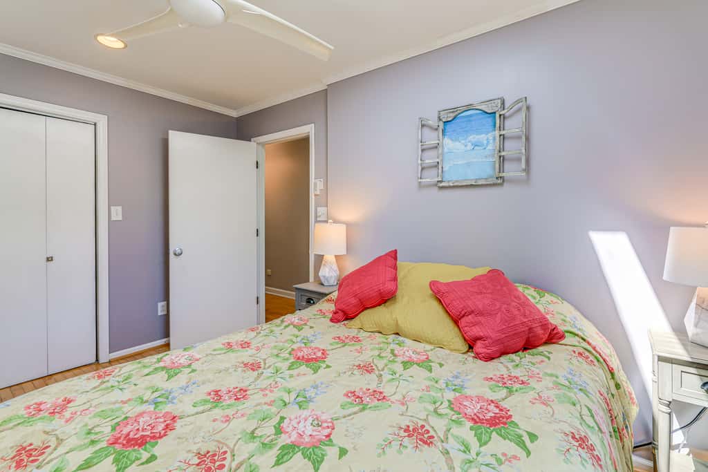 New Bern Home w/ Water View Near Downtown!