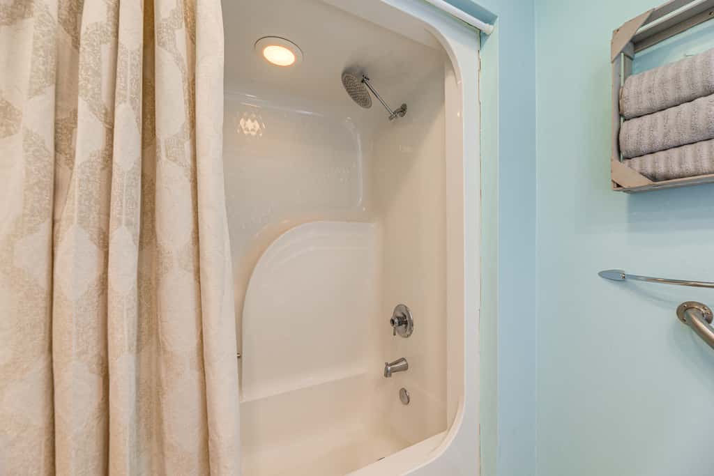 New Bern Home w/ Water View Near Downtown!