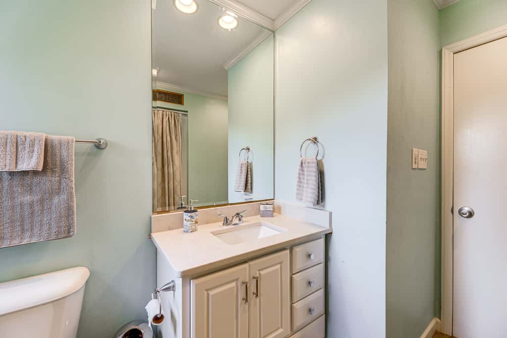 New Bern Home w/ Water View Near Downtown!