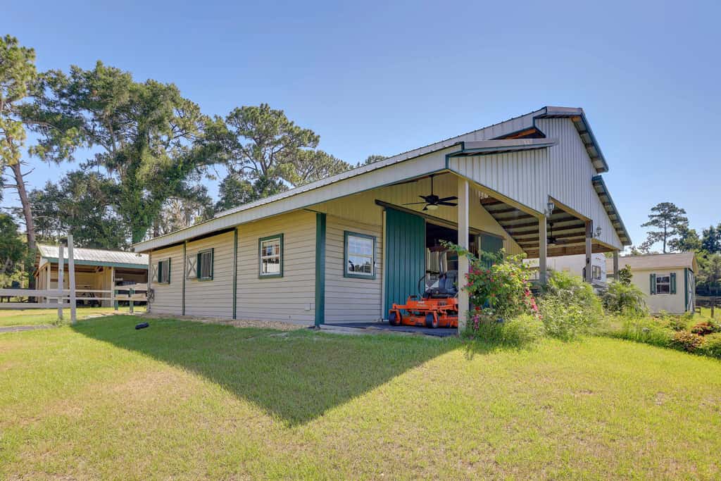 Ocala Tiny Home on 10-Acre Farm Near WEC!