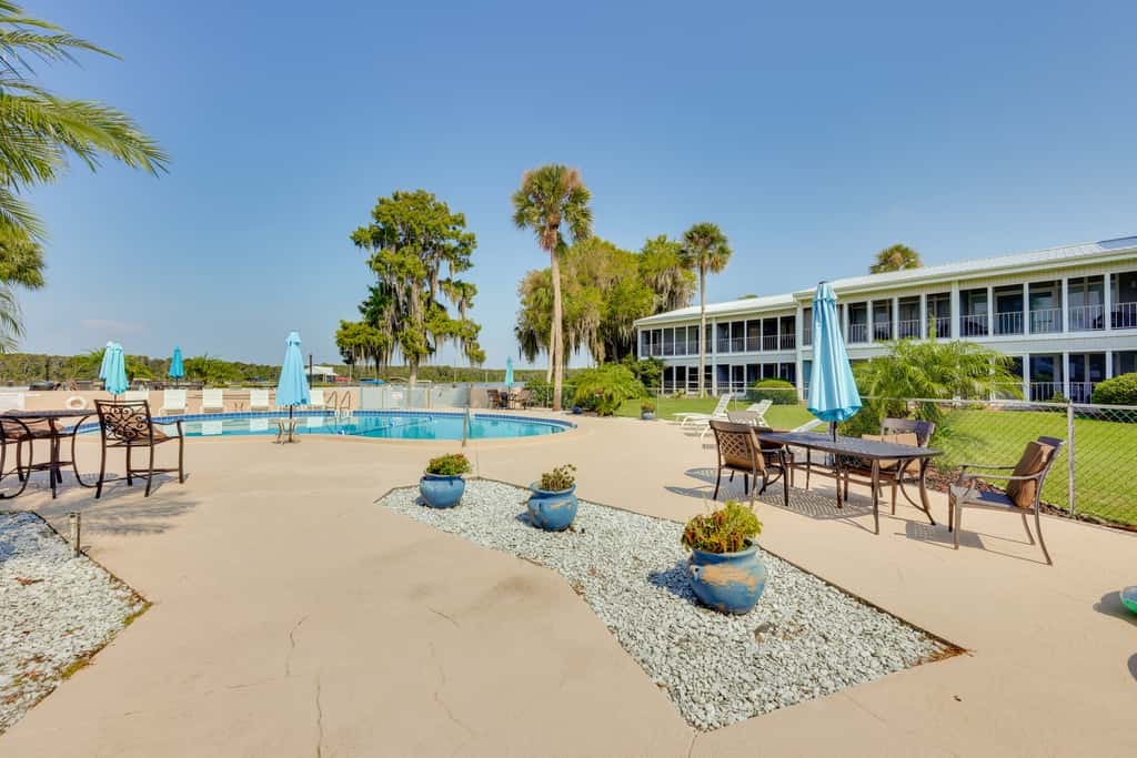 Riverfront Weleka Condo w/ Dock & Pool Access