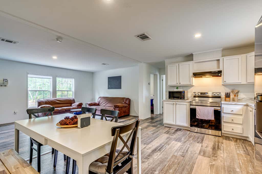 ‘Bovee’s Riverhouse’ Dunnellon Family Getaway!