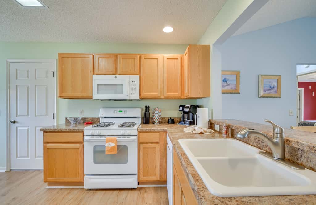 Walk to Community Perks: Home in The Villages