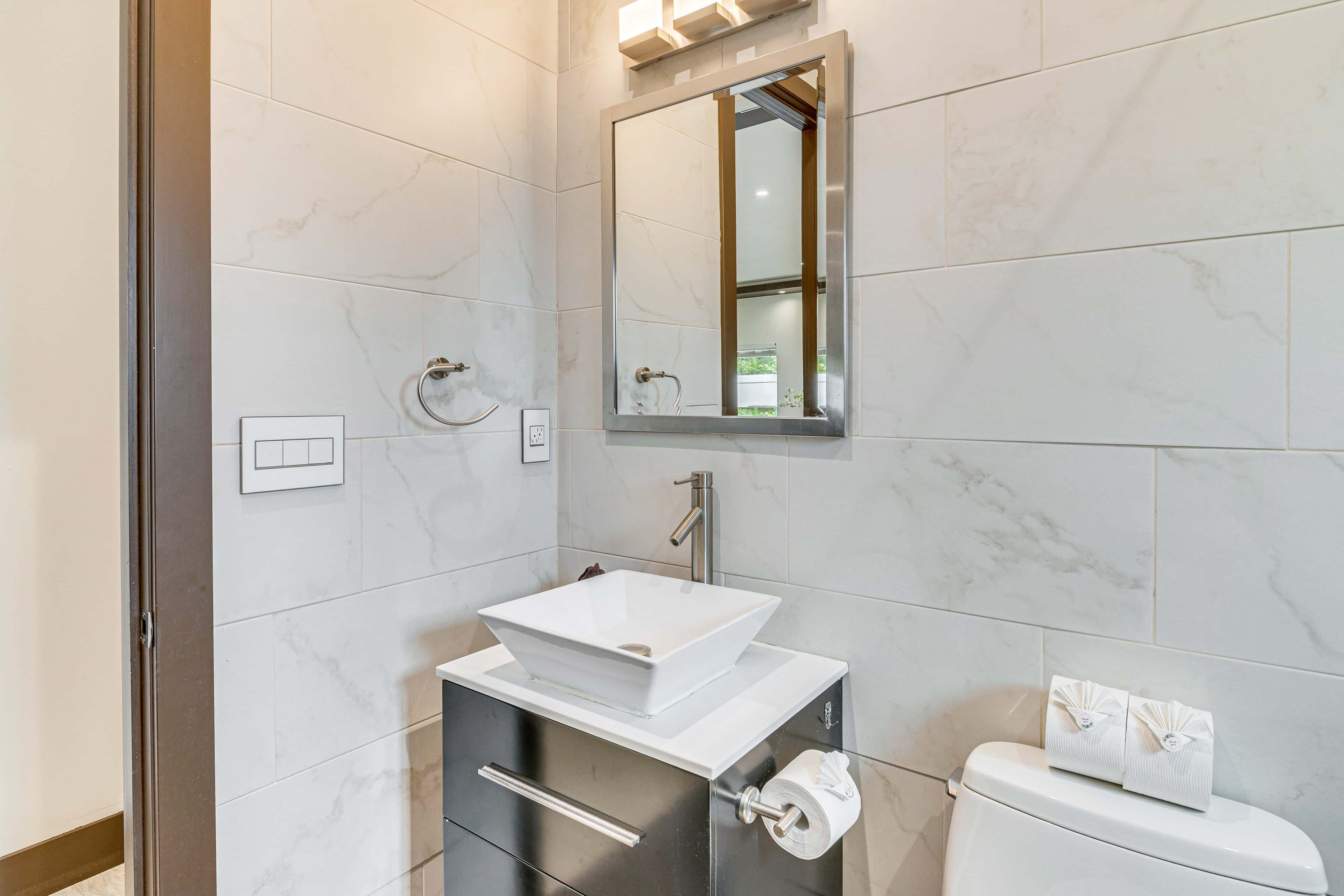 Private Pool + Sauna: Pet-Friendly Reseda Retreat!
