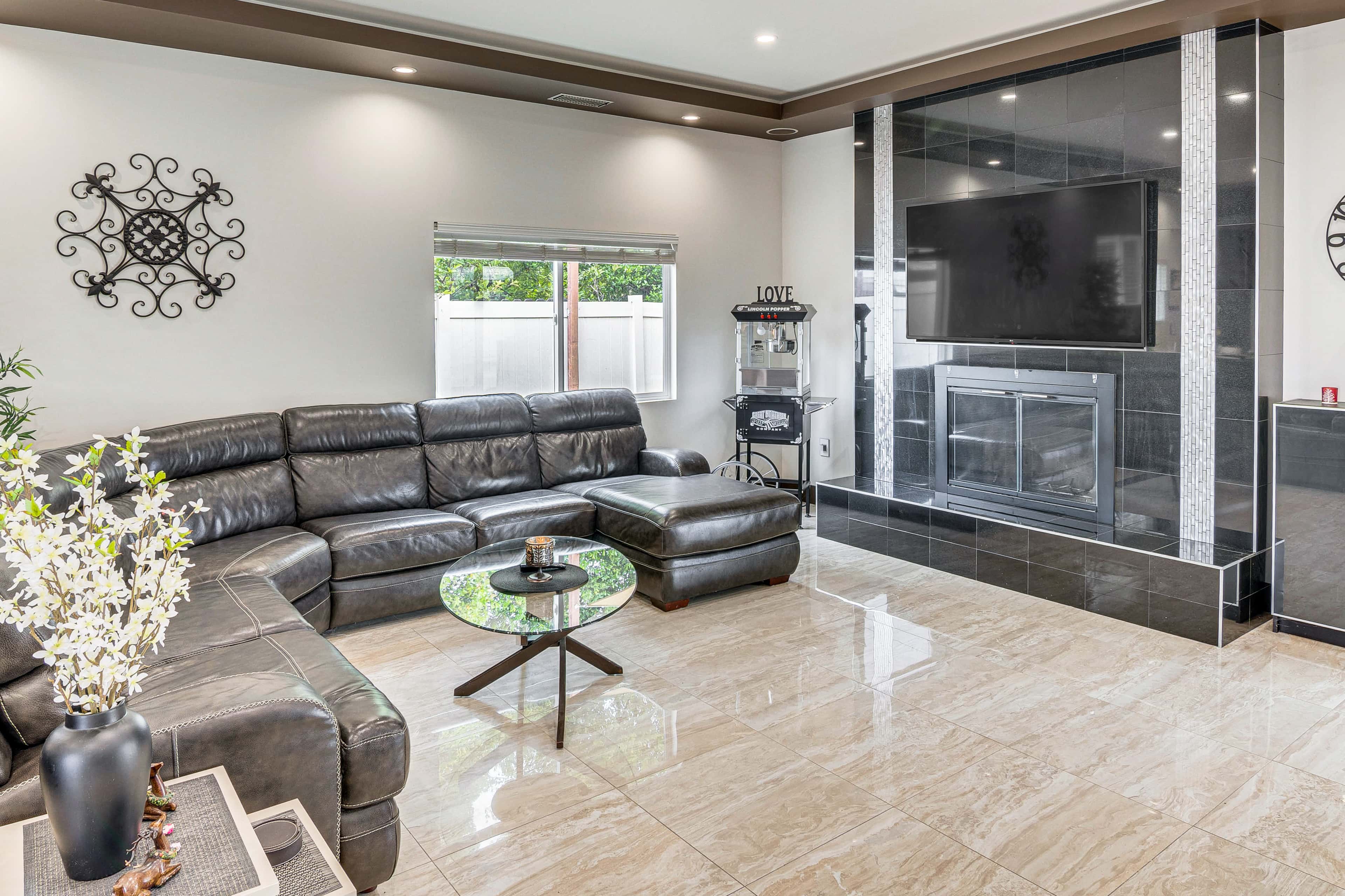 Private Pool + Sauna: Pet-Friendly Reseda Retreat!