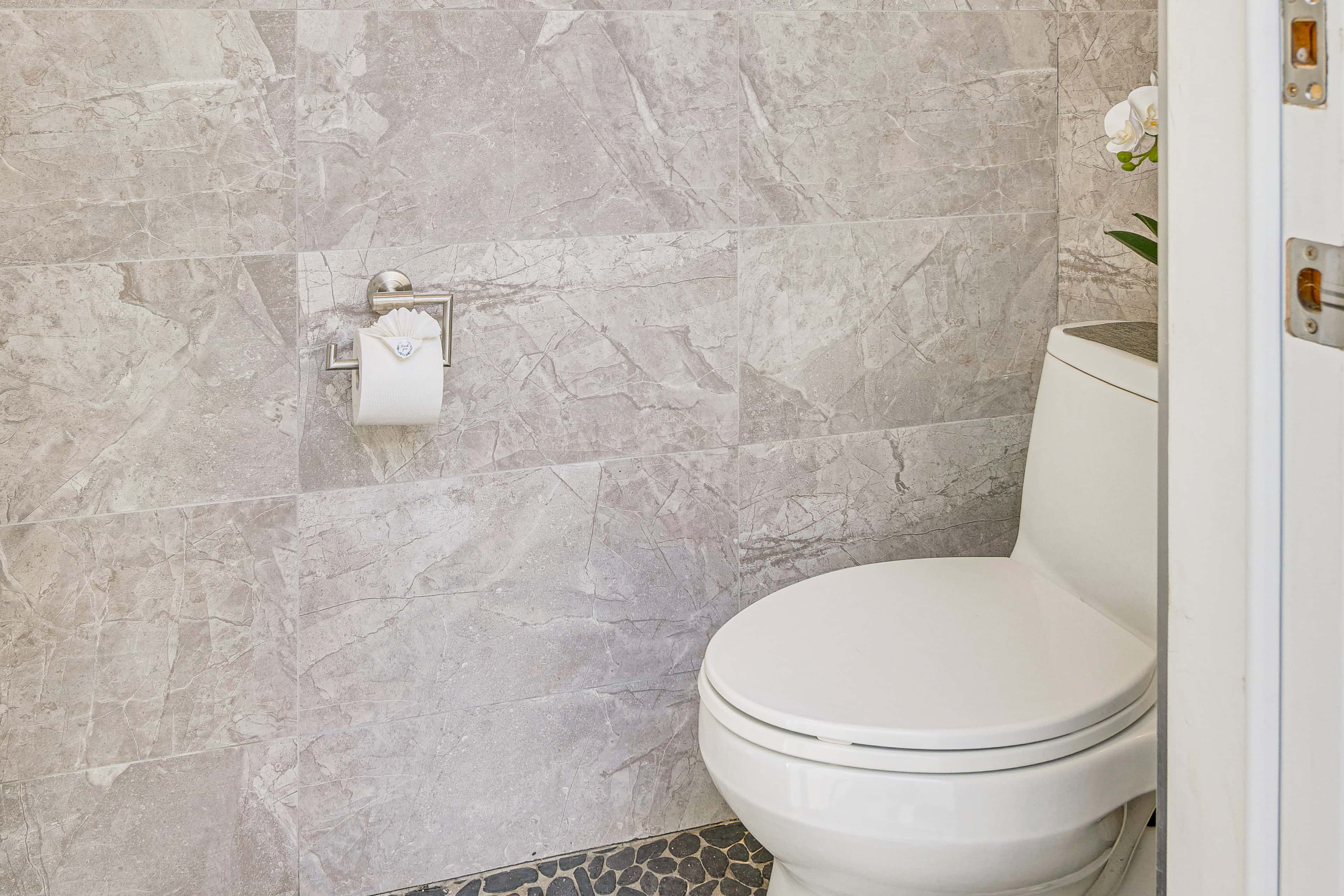 Private Pool + Sauna: Pet-Friendly Reseda Retreat!