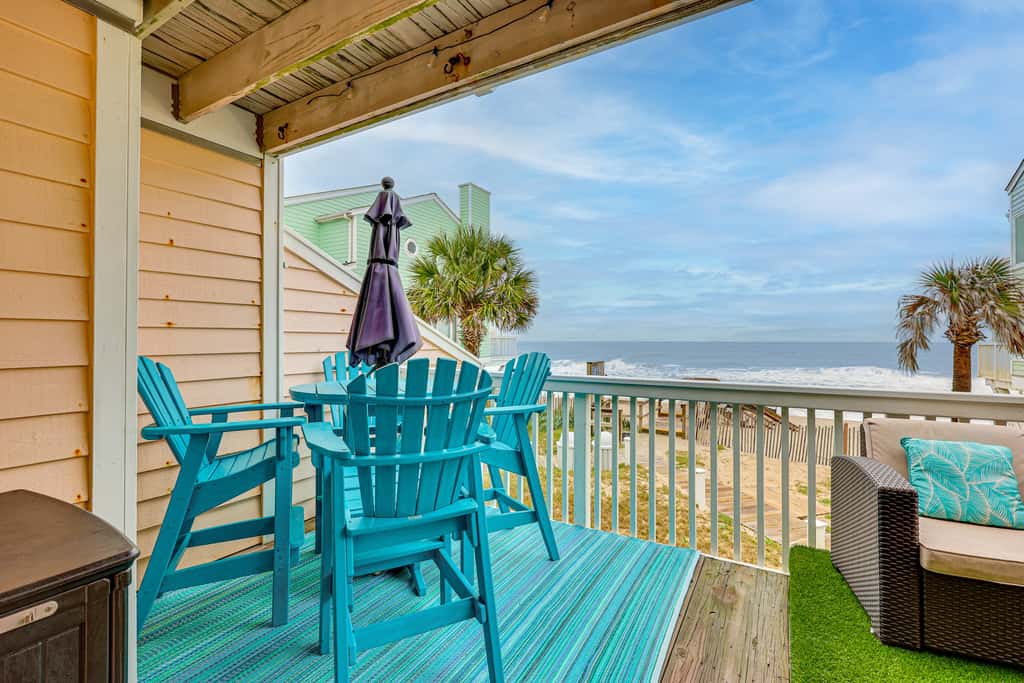 Poolside Fun + Oceanfront Bliss: Kure Beach Haven!