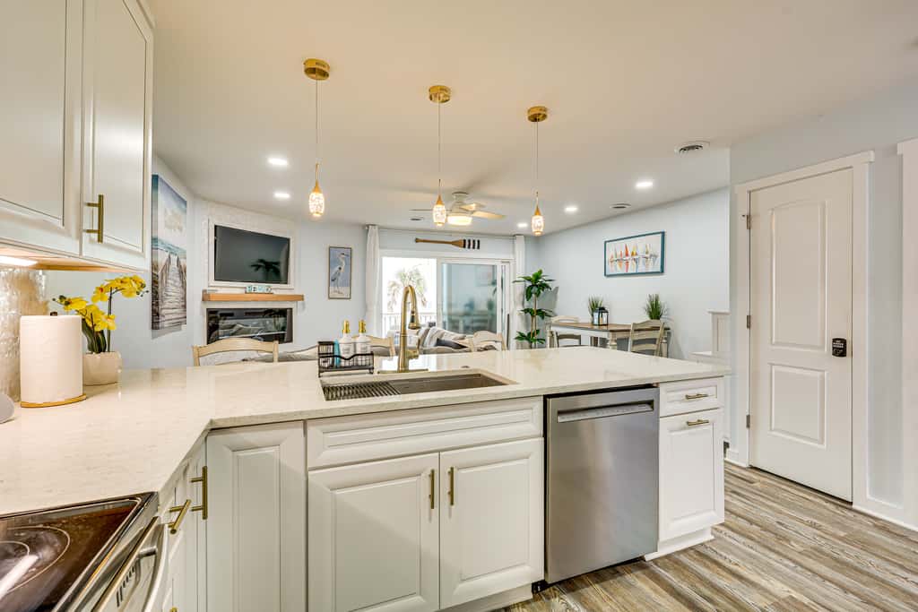 Poolside Fun + Oceanfront Bliss: Kure Beach Haven!