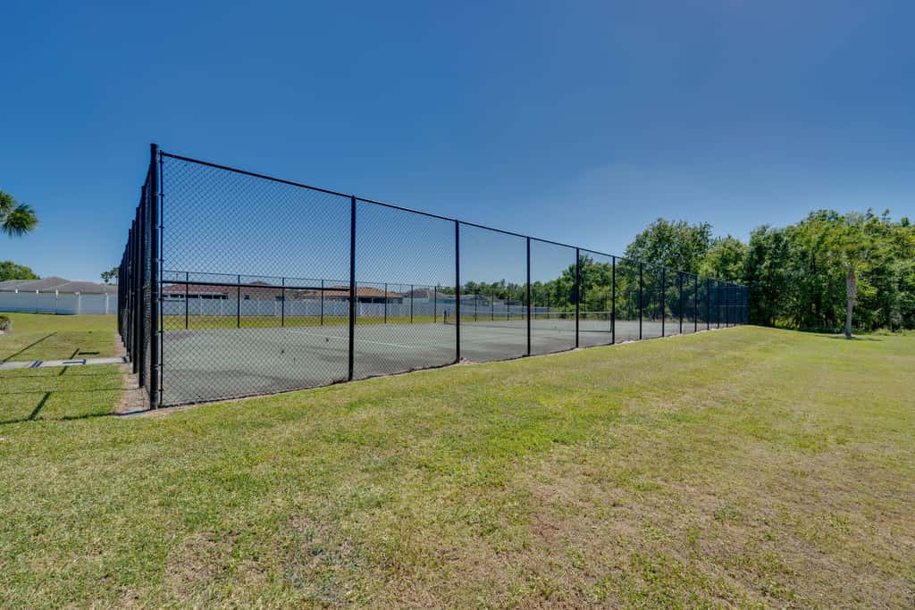 Lake-View Escape w/ Lanai in Kissimmee!