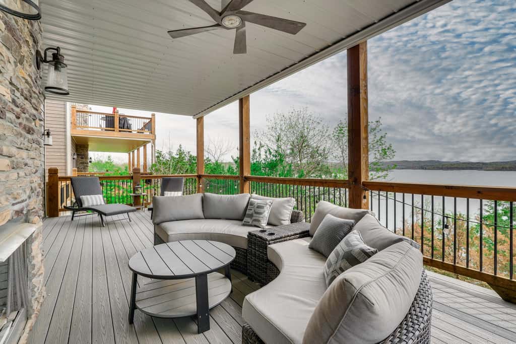 Lavish Retreat w/ Decks, Steps to Table Rock Lake!