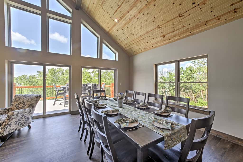 Lavish Retreat w/ Decks, Steps to Table Rock Lake!