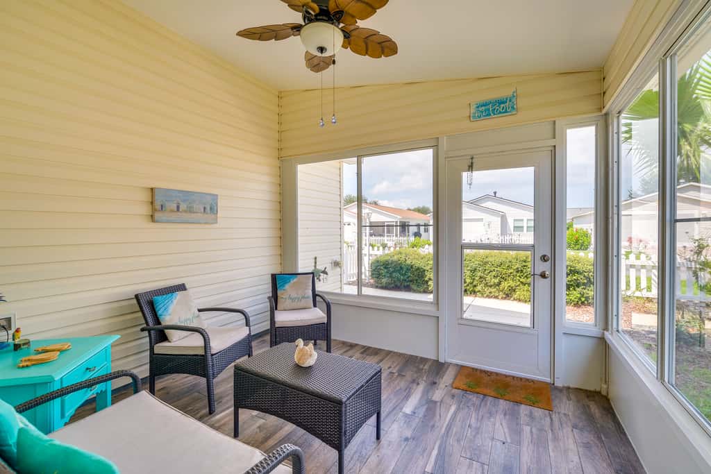 The Villages 2BR Vacation Home, Lanai & Golf Cart