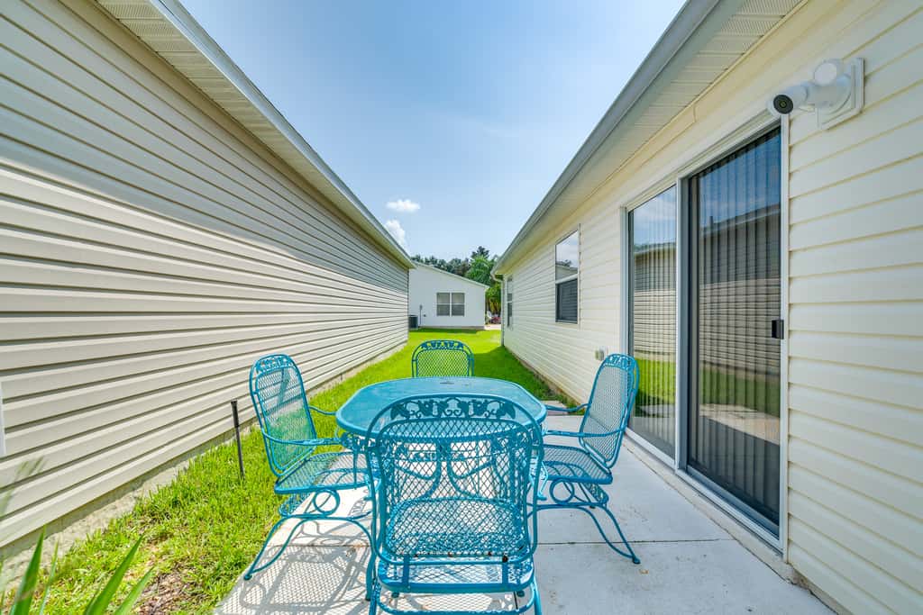 The Villages 2BR Vacation Home, Lanai & Golf Cart