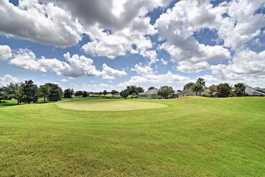 The Villages 2BR Vacation Home, Lanai & Golf Cart