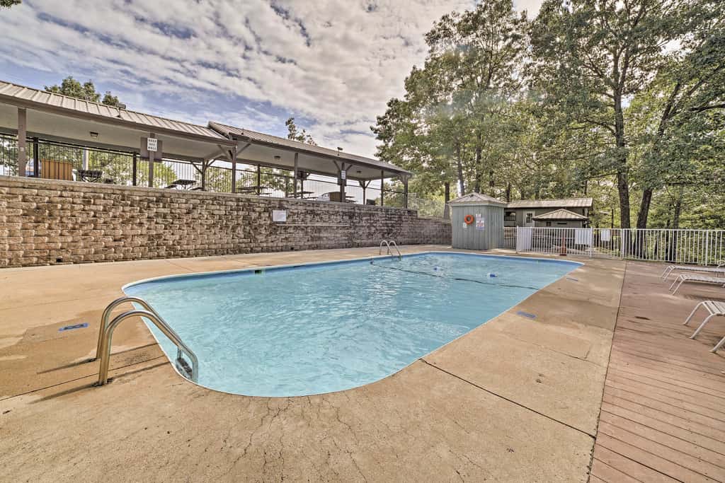 Unwind Fireside: Ozark Mtn Condo w/ Resort Perks!