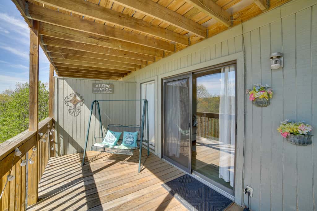 Unwind Fireside: Ozark Mtn Condo w/ Resort Perks!