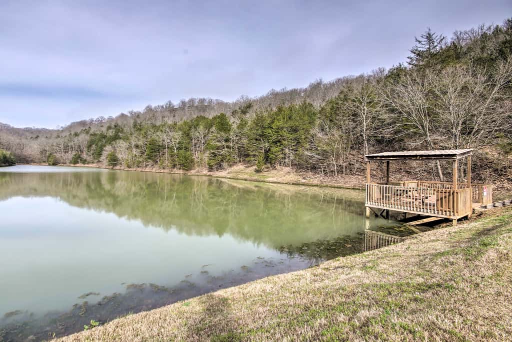 Unwind Fireside: Ozark Mtn Condo w/ Resort Perks!