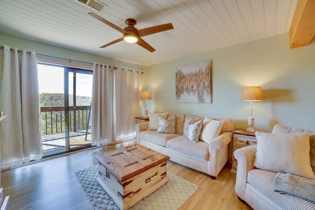 Unwind Fireside: Ozark Mtn Condo w/ Resort Perks!