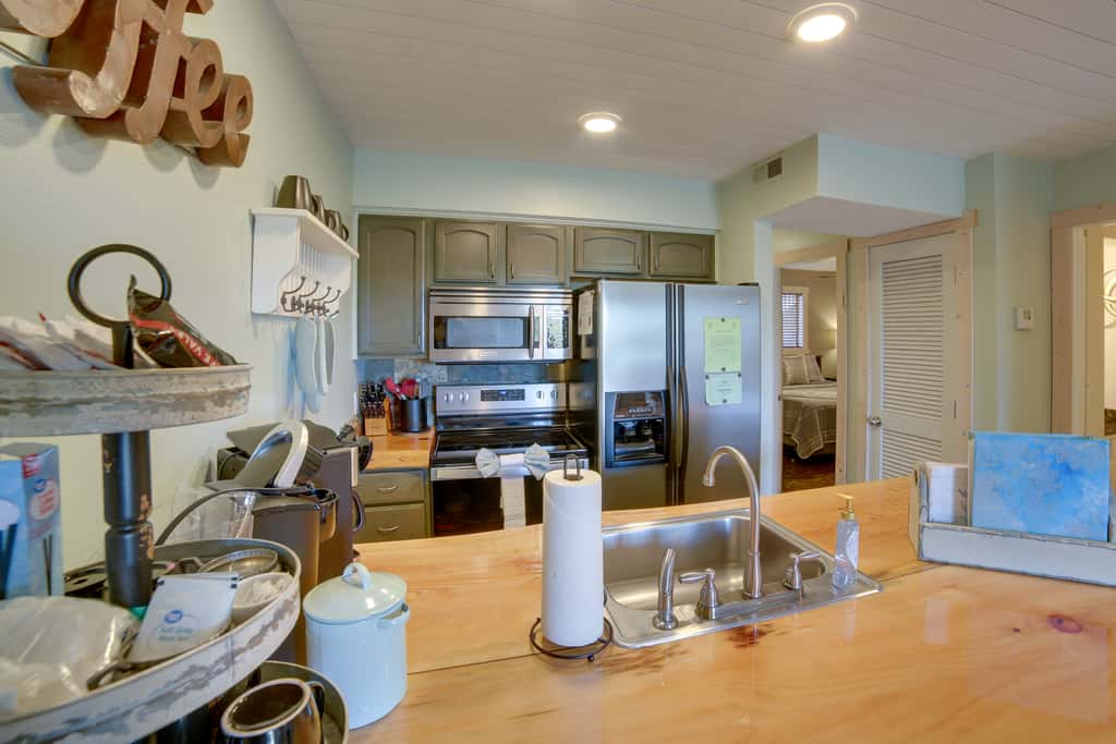 Unwind Fireside: Ozark Mtn Condo w/ Resort Perks!