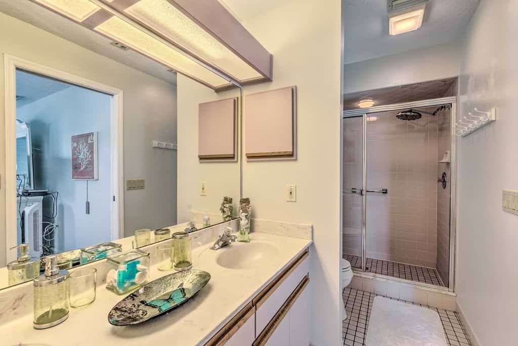 Waterfront Home w/ Dock, Kayaks, Pool + More!