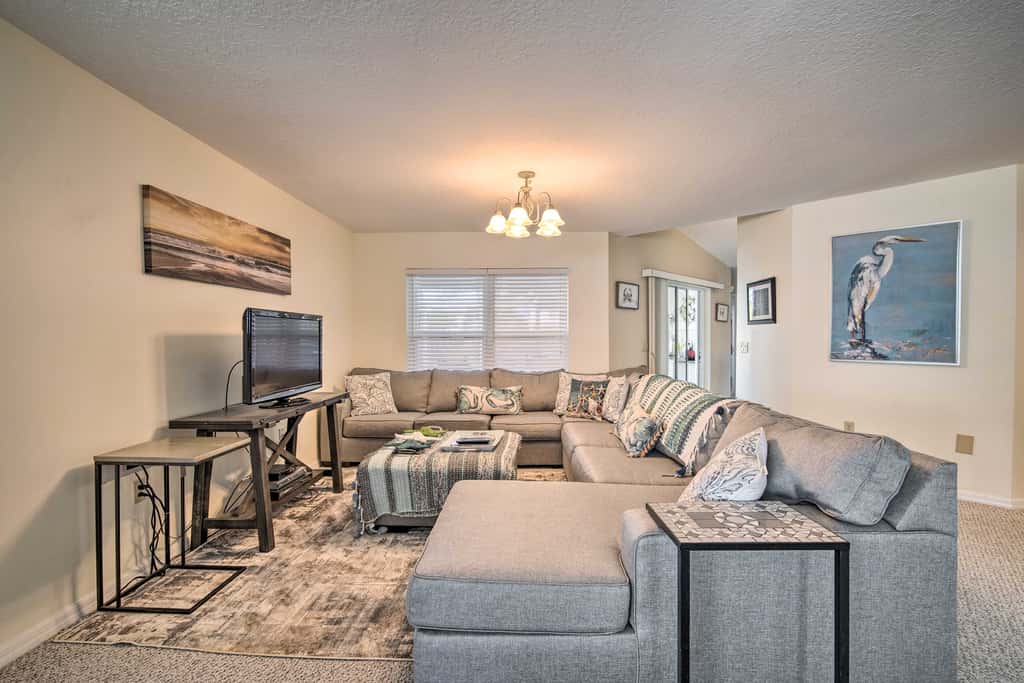 Waterfront Home w/ Dock, Kayaks, Pool + More!