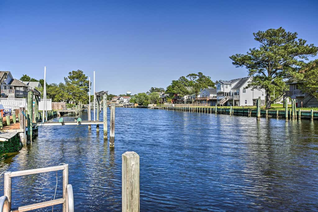 Private Boat Dock: Fun OBX Family Getaway w/ Deck