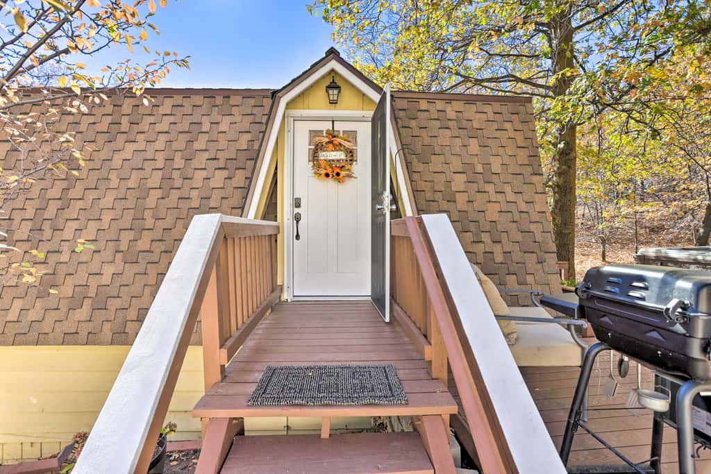 Lake Arrowhead Studio Near Hiking w/ Hot Tub
