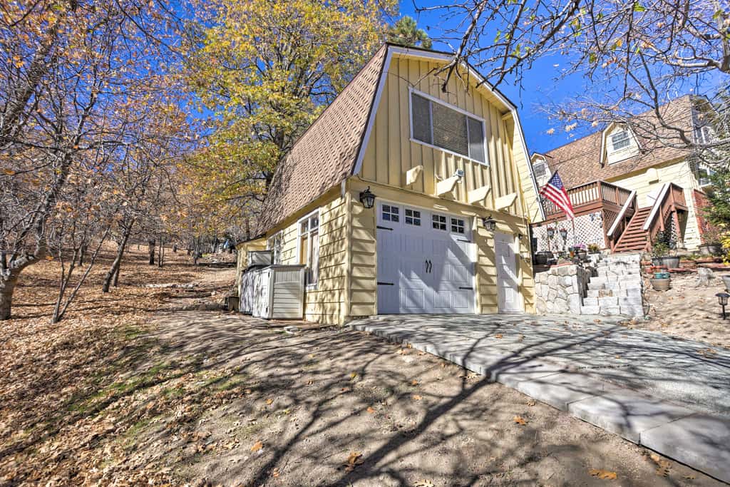 Lake Arrowhead Studio Near Hiking w/ Hot Tub