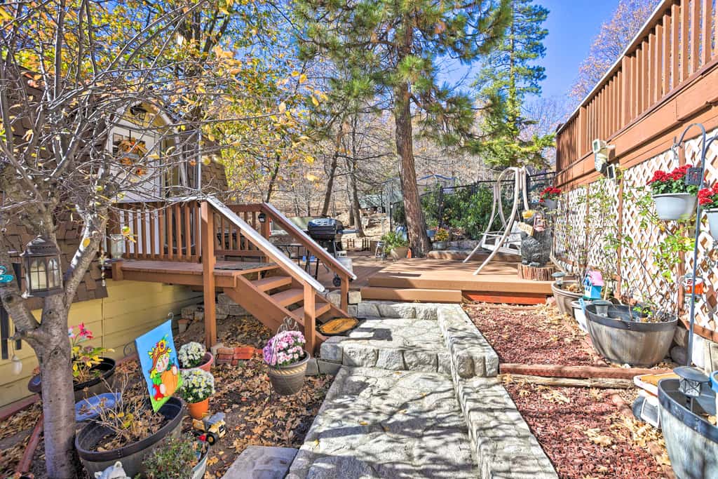 Lake Arrowhead Studio Near Hiking w/ Hot Tub