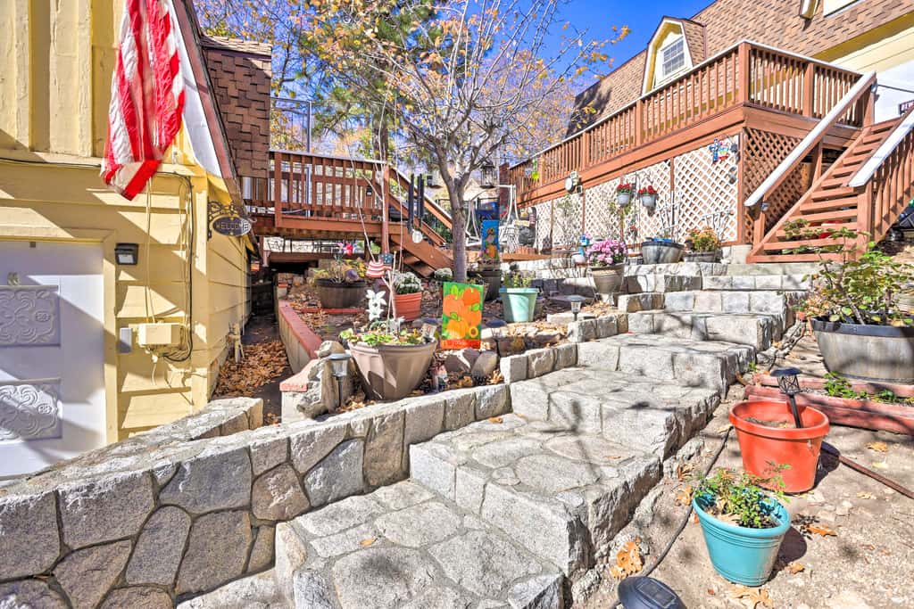 Lake Arrowhead Studio Near Hiking w/ Hot Tub