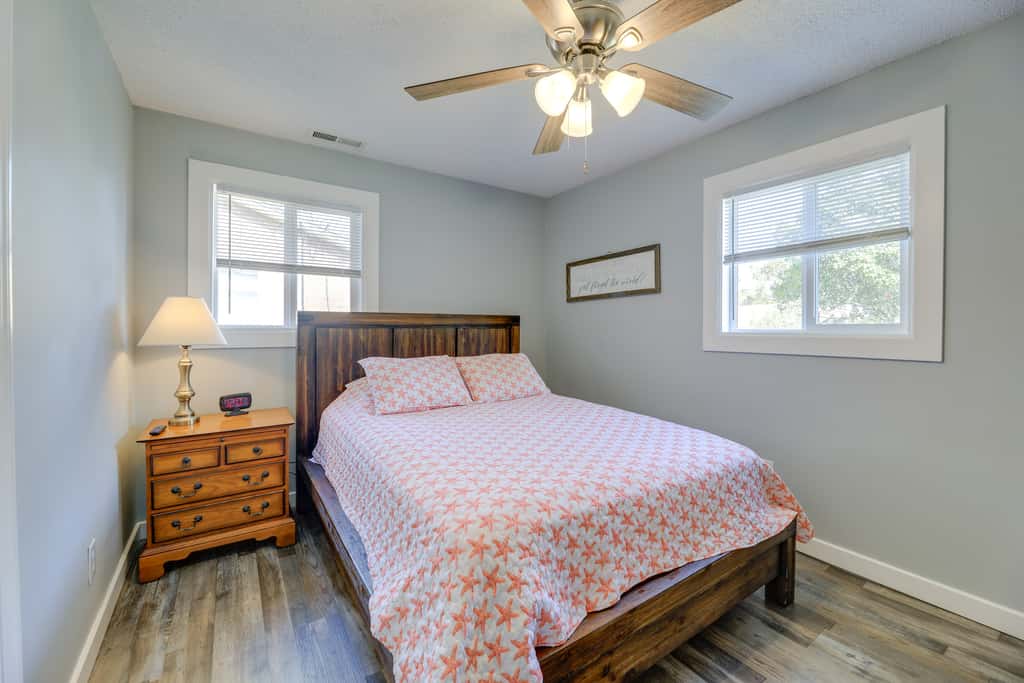 New Bern Abode w/ Yard ~ 2 Mi to Neuse River