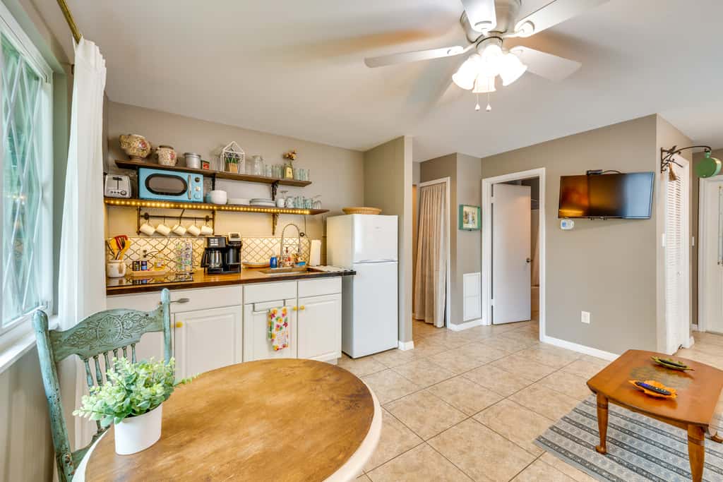 Walk to Historic District! Mt Dora Cottage