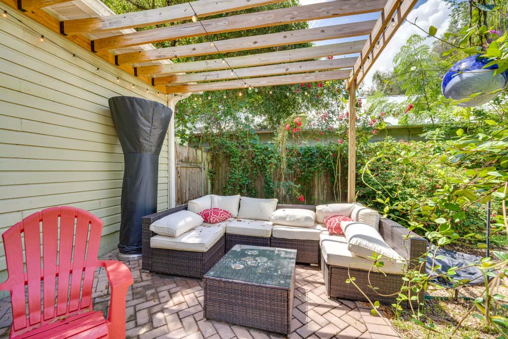Walk to Historic District! Mt Dora Cottage