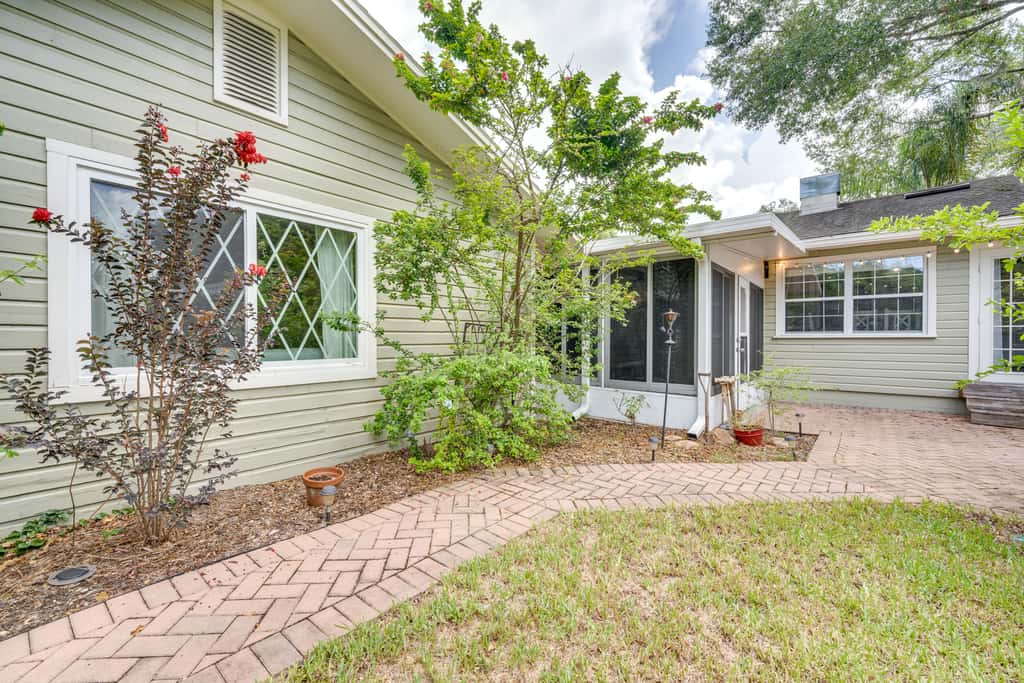 Walk to Historic District! Mt Dora Cottage