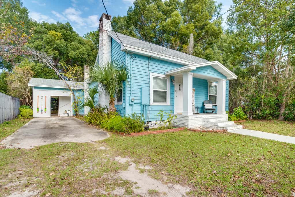 Walk to River & Shops: Downtown Dunnellon Escape