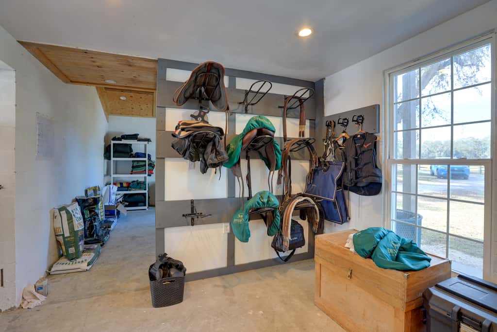Over Barn Studio w/ View on 80 acre Farm near WEC