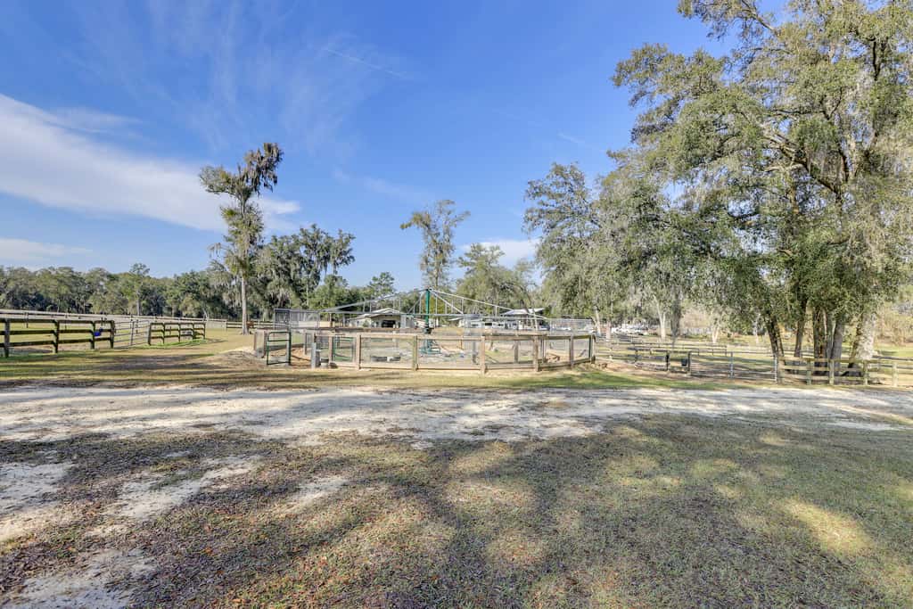 Over Barn Studio w/ View on 80 acre Farm near WEC