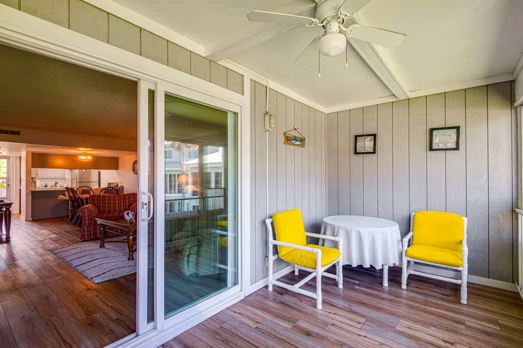 Quaint Welaka Getaway: Steps to St Johns River!