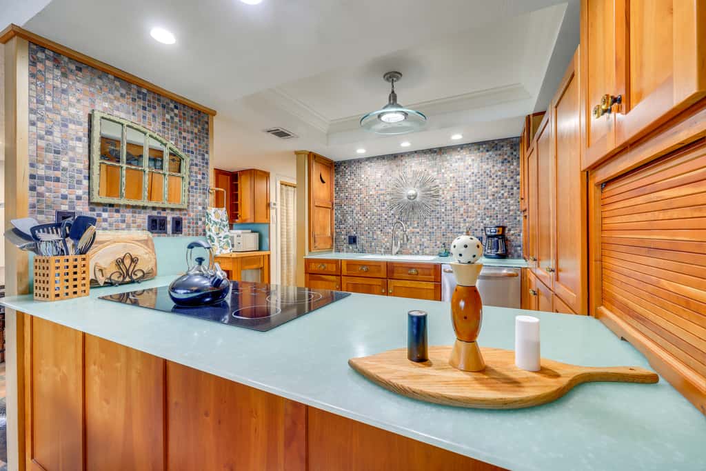 River-View Condo w/ Boat Slip in Welaka!