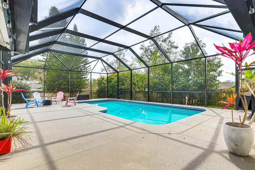 Swim, Golf & Relax: Lovely Home in Lake Mary