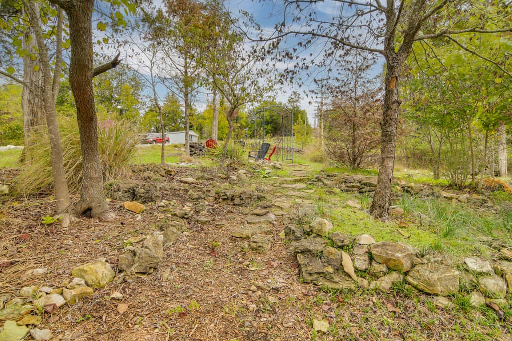 Steps to Table Rock Lake! Family Escape w/ 2 Decks