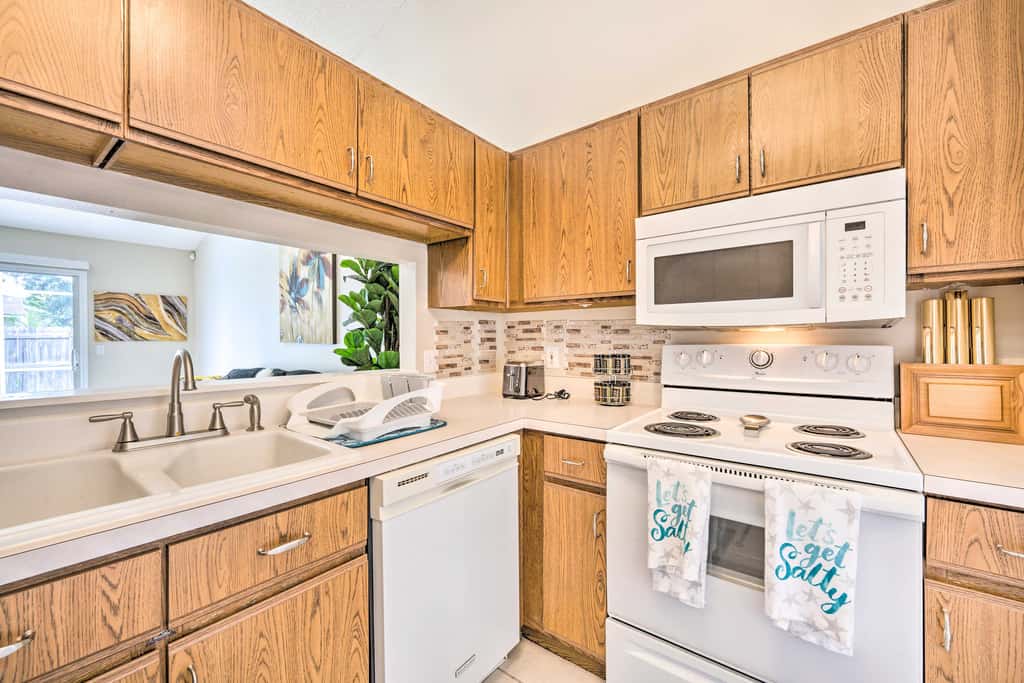 Private Pool & Yard: Airy Kissimmee Retreat!