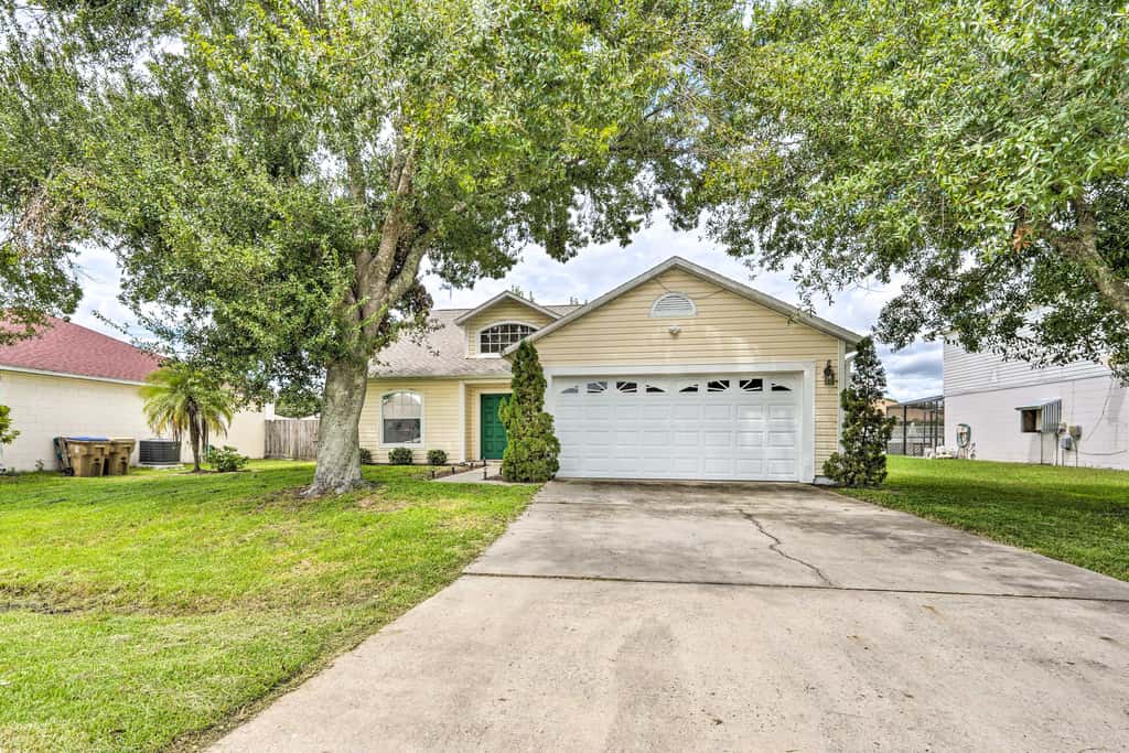 Private Pool & Yard: Airy Kissimmee Retreat!