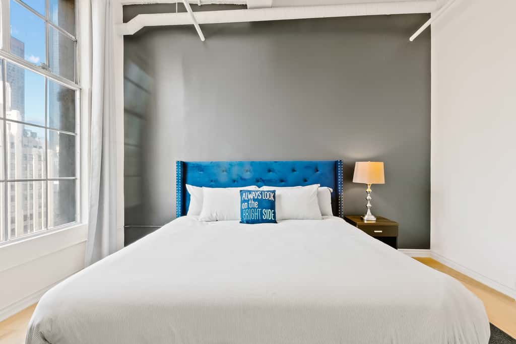 Rooftop Pool & City Views! Long-Term Dtwn LA Stay