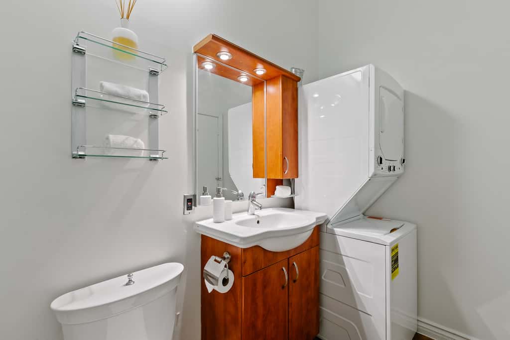 Rooftop Pool & City Views! Long-Term Dtwn LA Stay