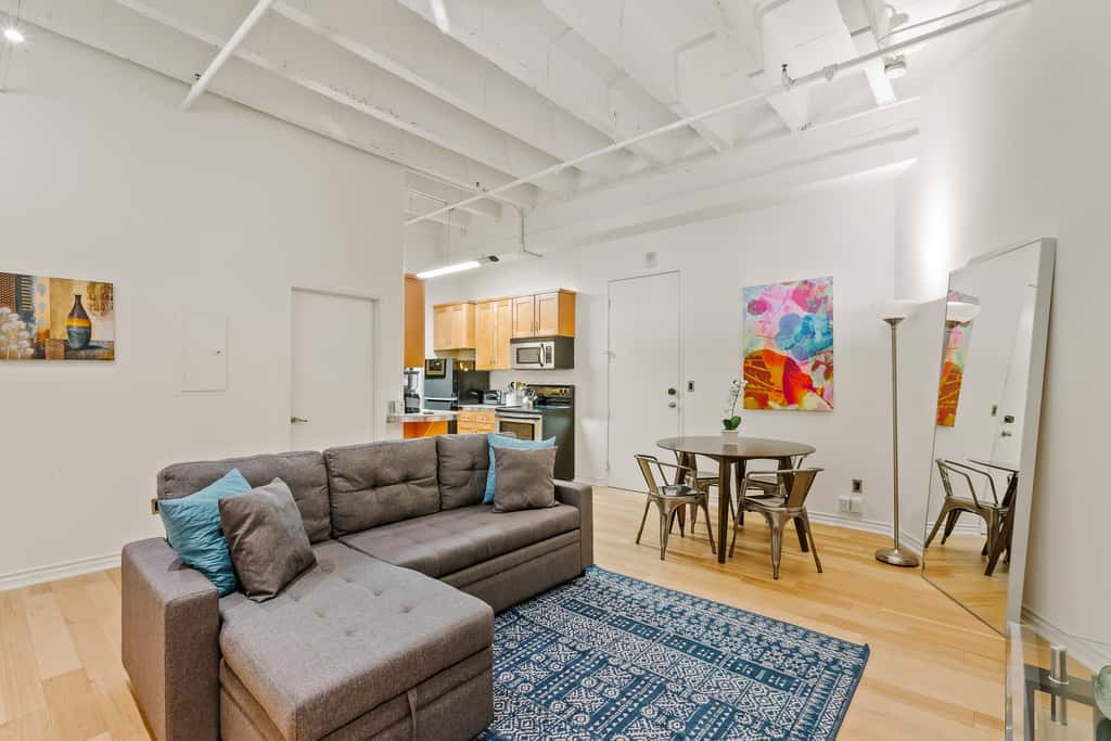 Rooftop Pool & City Views! Long-Term Dtwn LA Stay