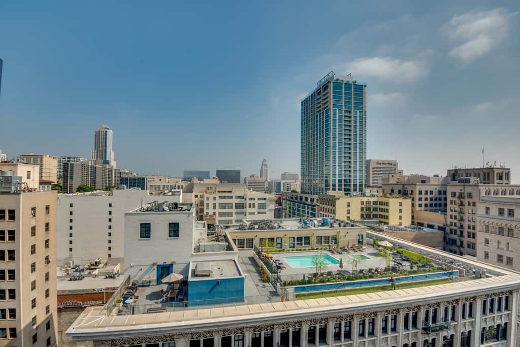 Rooftop Pool & City Views! Long-Term Dtwn LA Stay