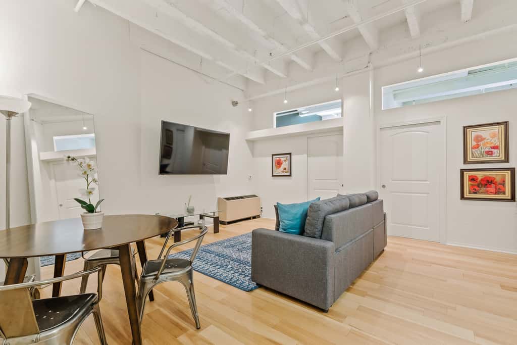 Rooftop Pool & City Views! Long-Term Dtwn LA Stay
